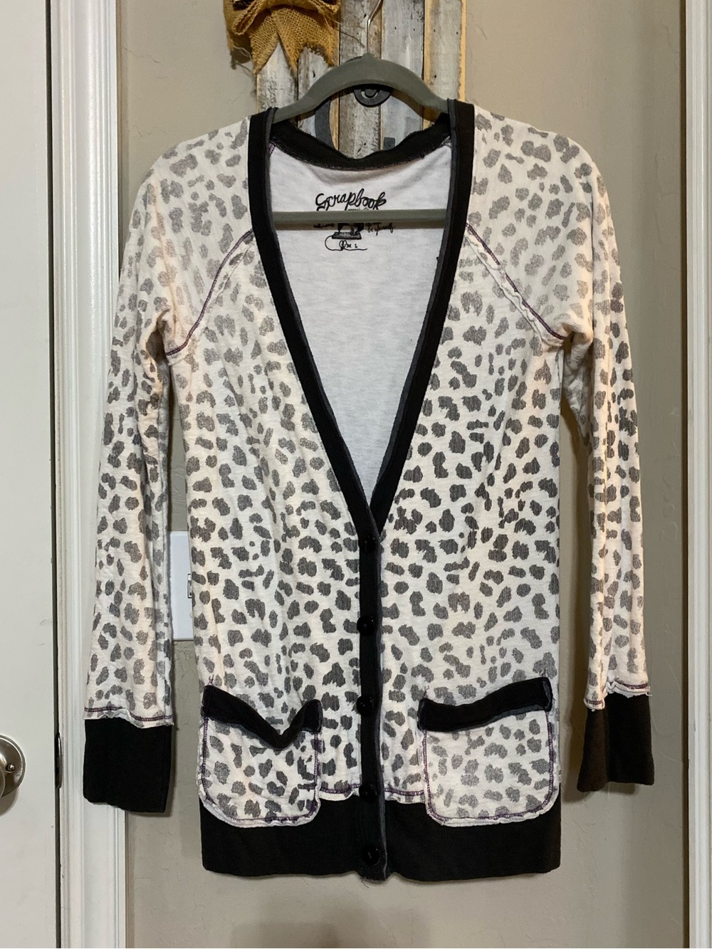 Scrapbook originals animal print leopard vintage sweater S